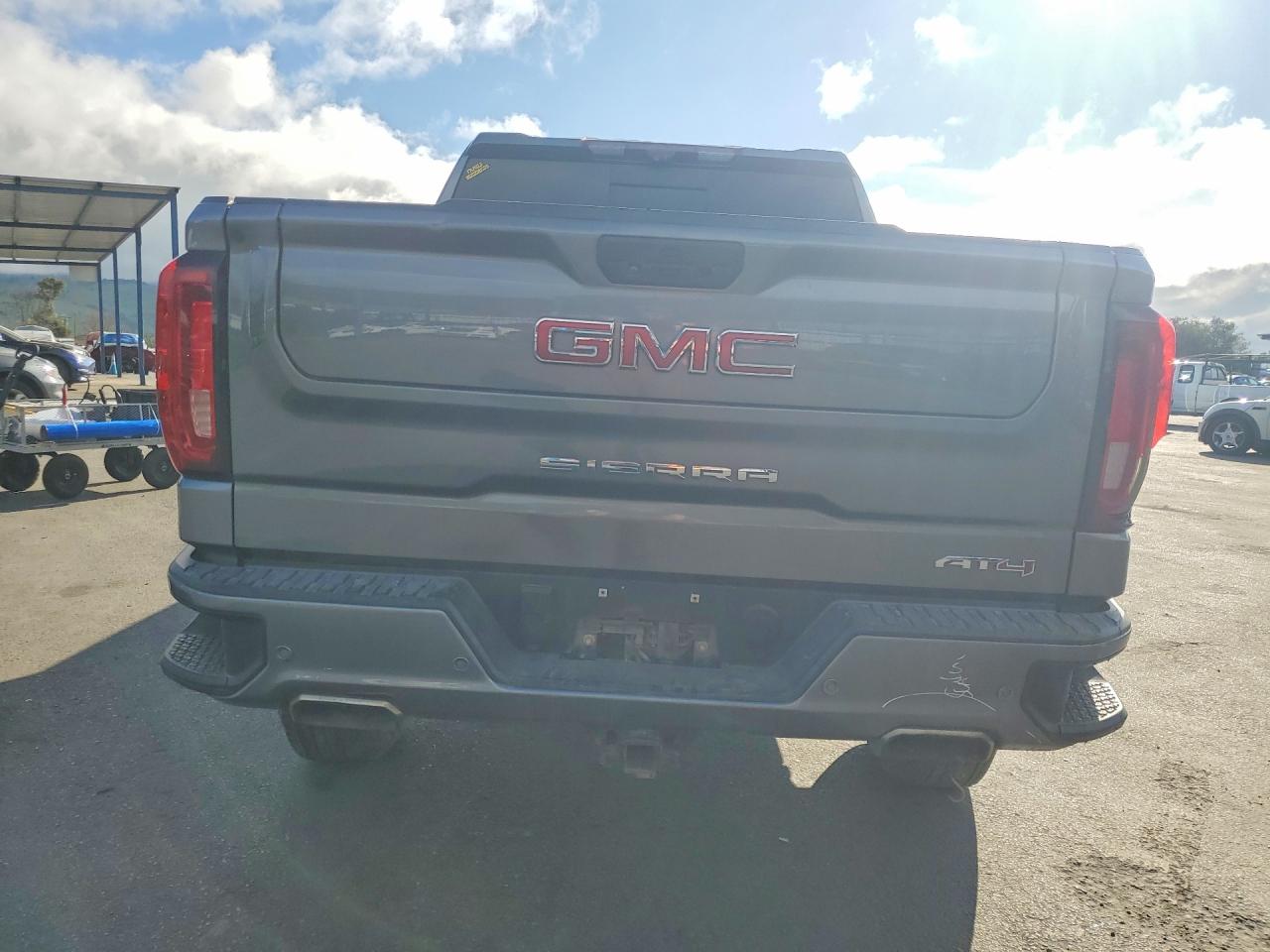 2020 GMC SIERRA K1500 AT4 photo 16