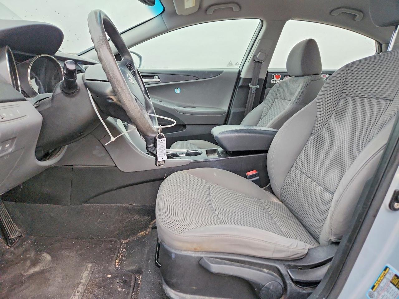 2011 HYUNDAI SONATA GLS photo 13