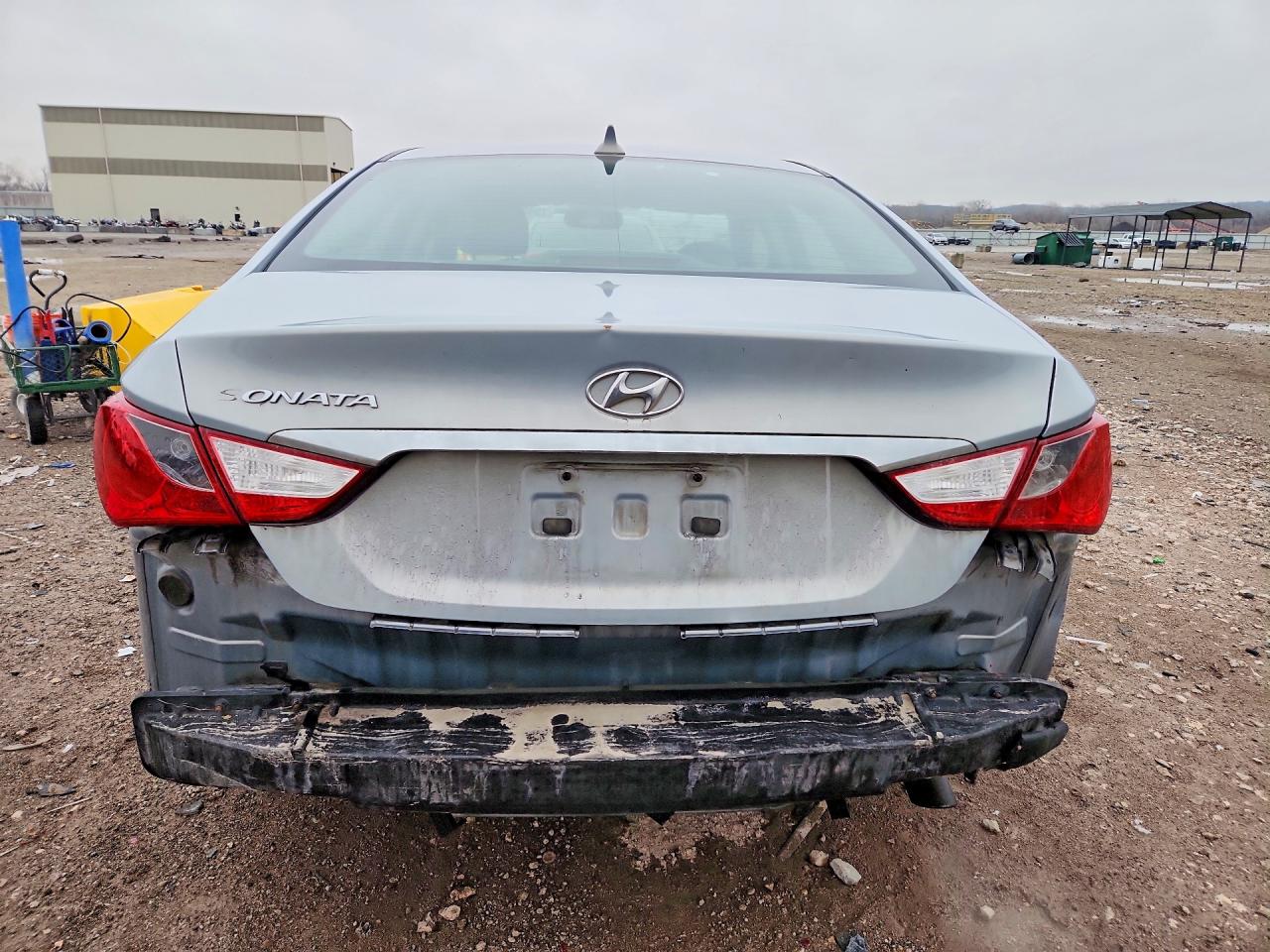 2011 HYUNDAI SONATA GLS photo 11