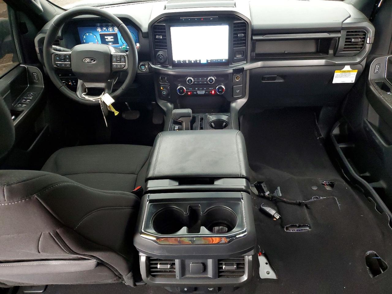 2024 FORD F150 XLT photo 8