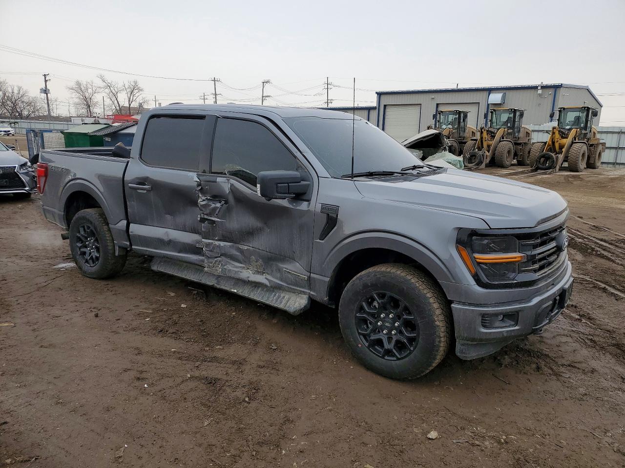 2024 FORD F150 XLT photo 4