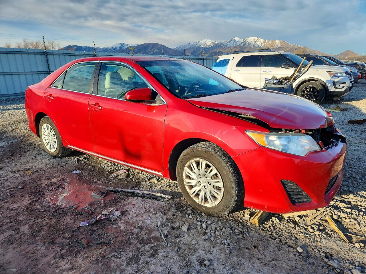 2012 TOYOTA CAMRY LE photo 4