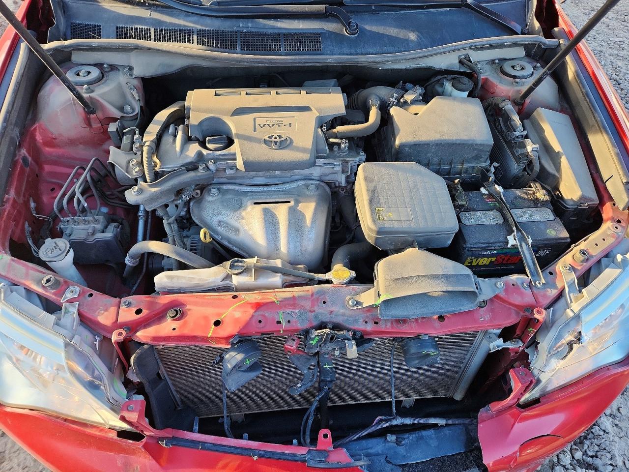 2012 TOYOTA CAMRY LE photo 11