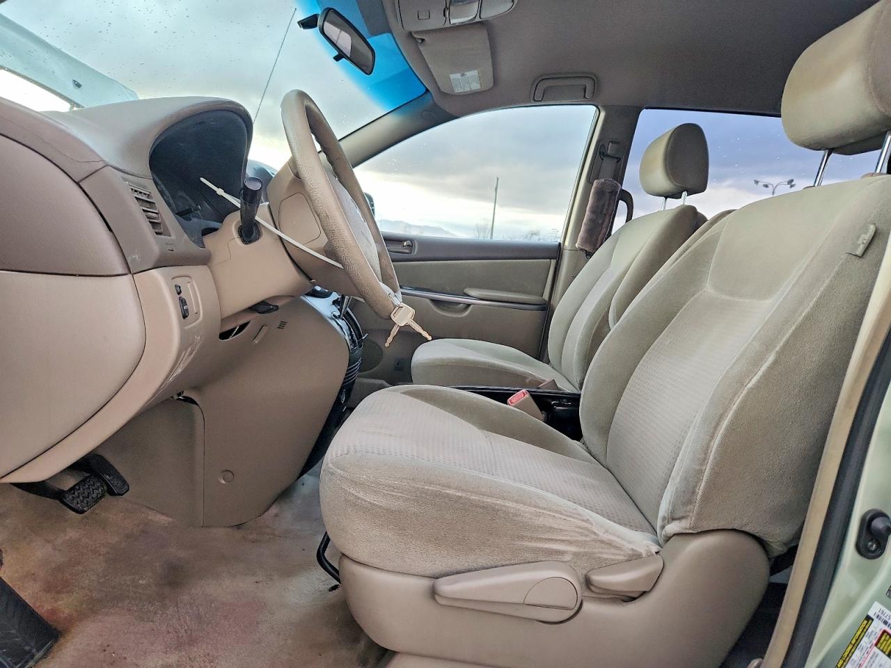 2008 TOYOTA SIENNA CE 7-PASSENGER photo 13
