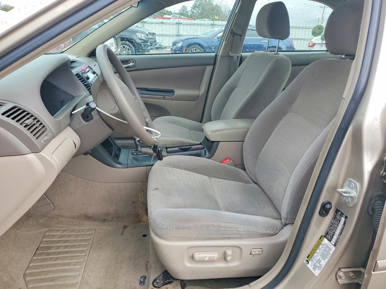 2006 TOYOTA CAMRY LE photo 7