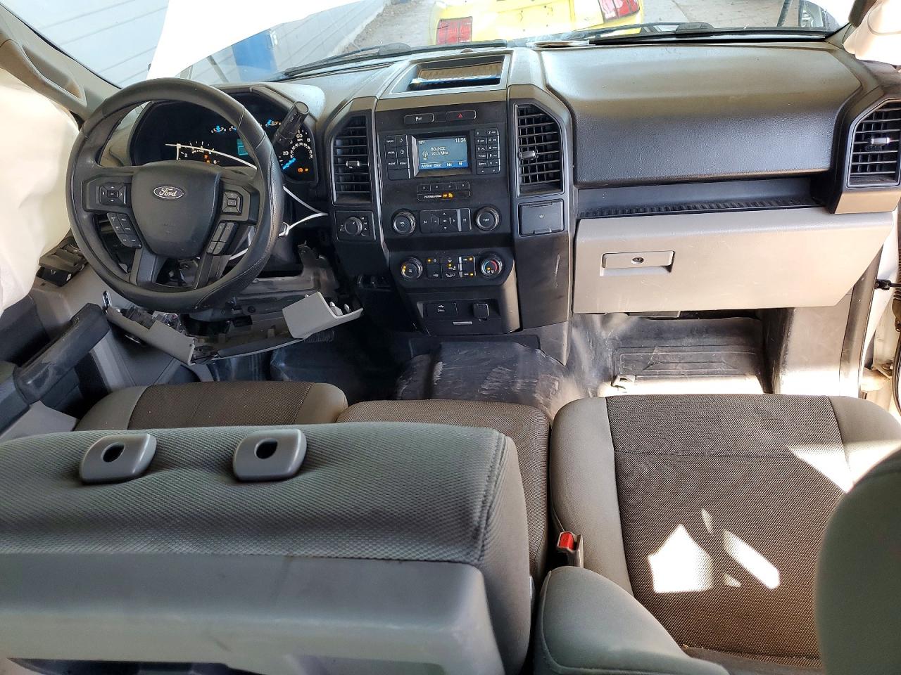 2017 FORD F150 SUPERCREW photo 8