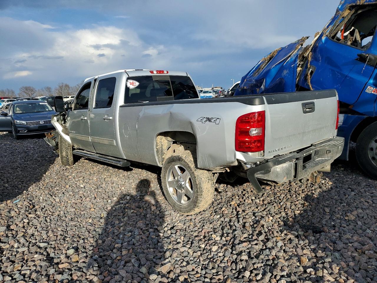2014 CHEVROLET SILVERADO K3500 LT photo 3