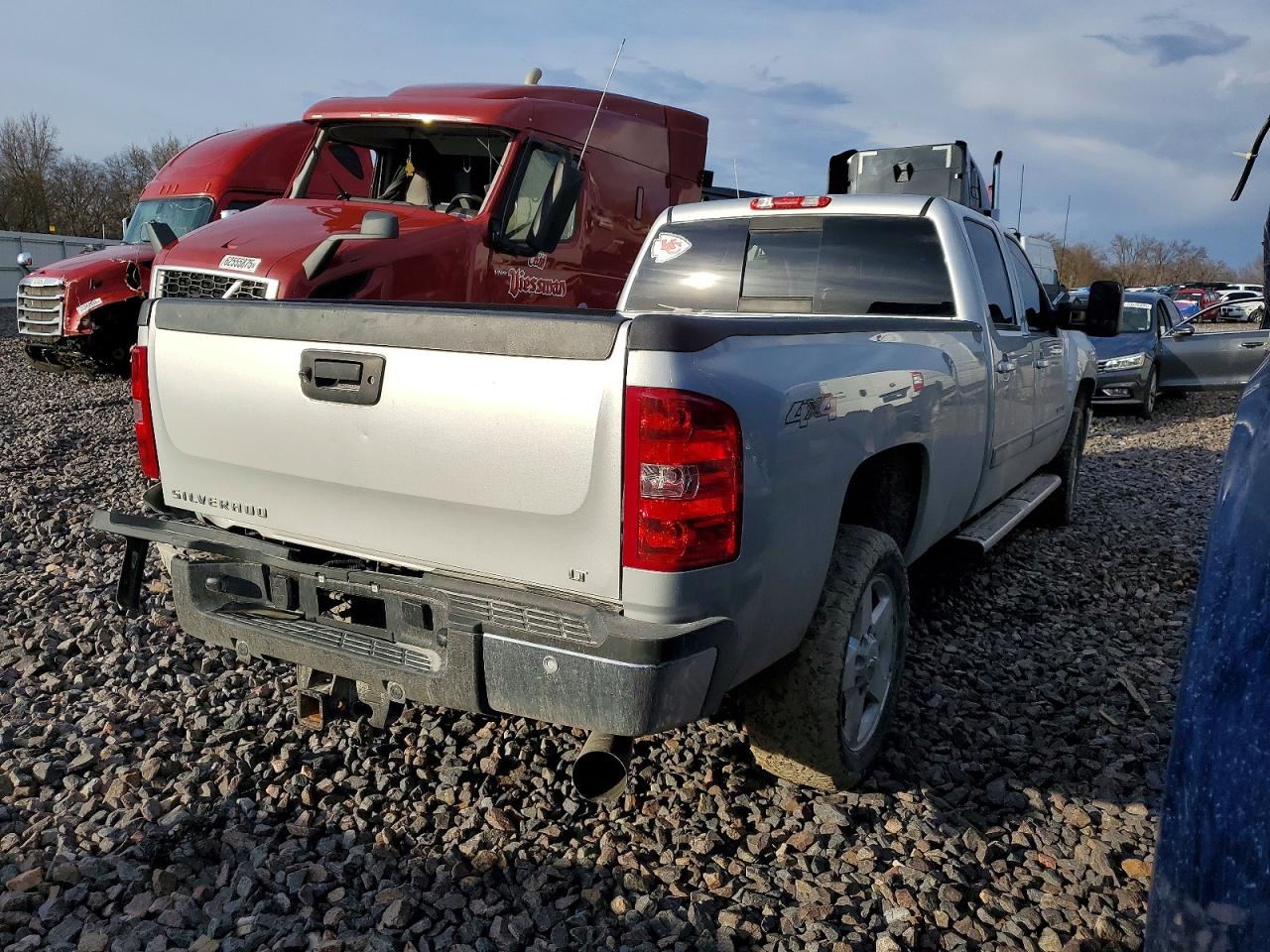 2014 CHEVROLET SILVERADO K3500 LT photo 4