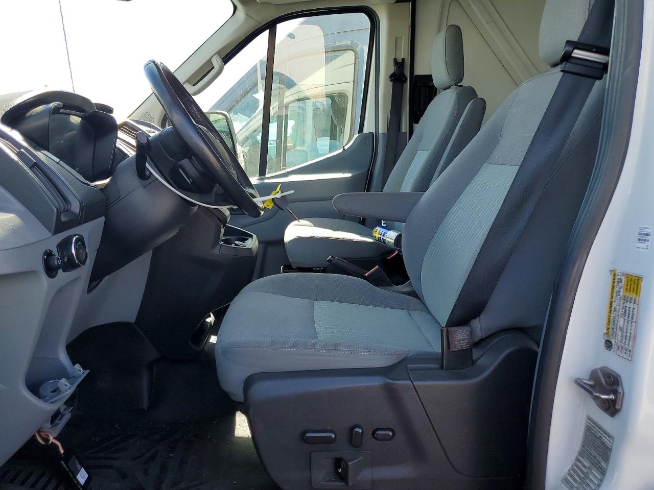 2017 FORD TRANSIT T-250 DELIVERY VAN photo 13