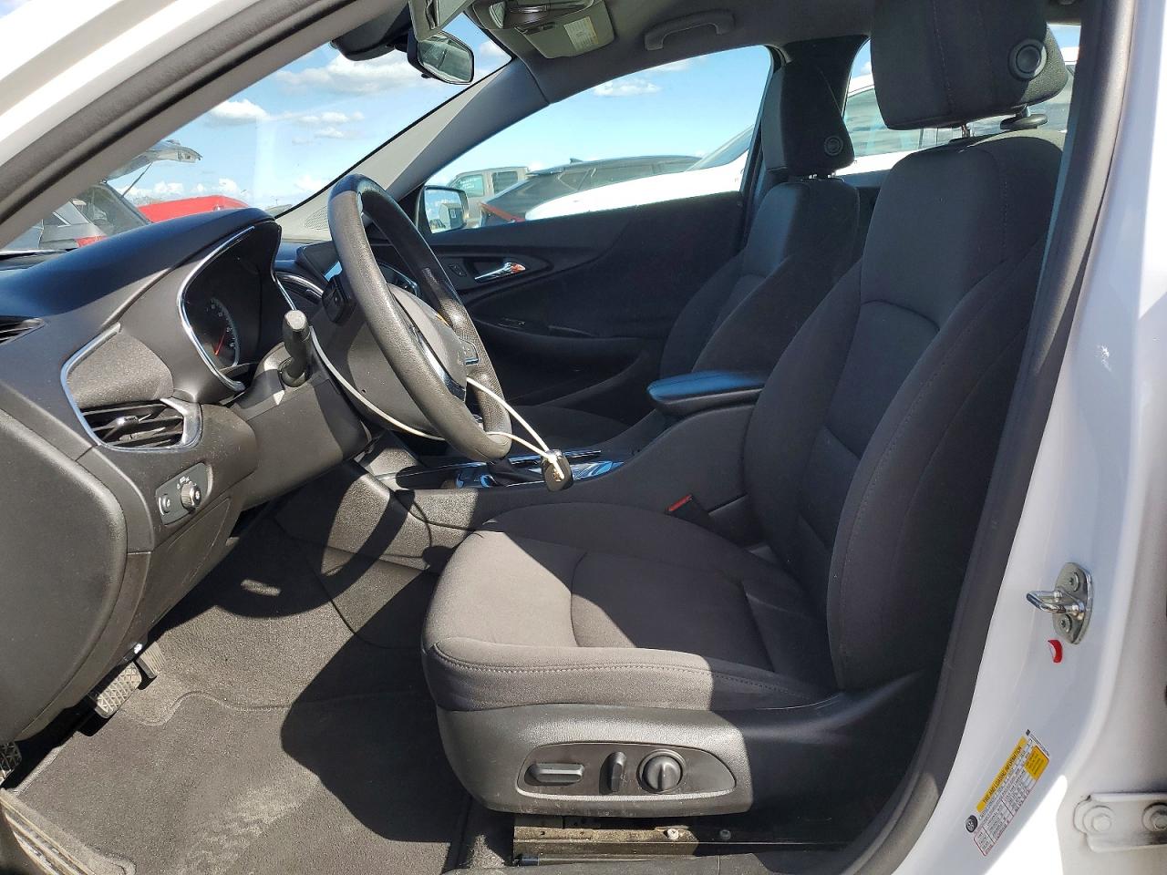 2020 CHEVROLET MALIBU LT photo 13