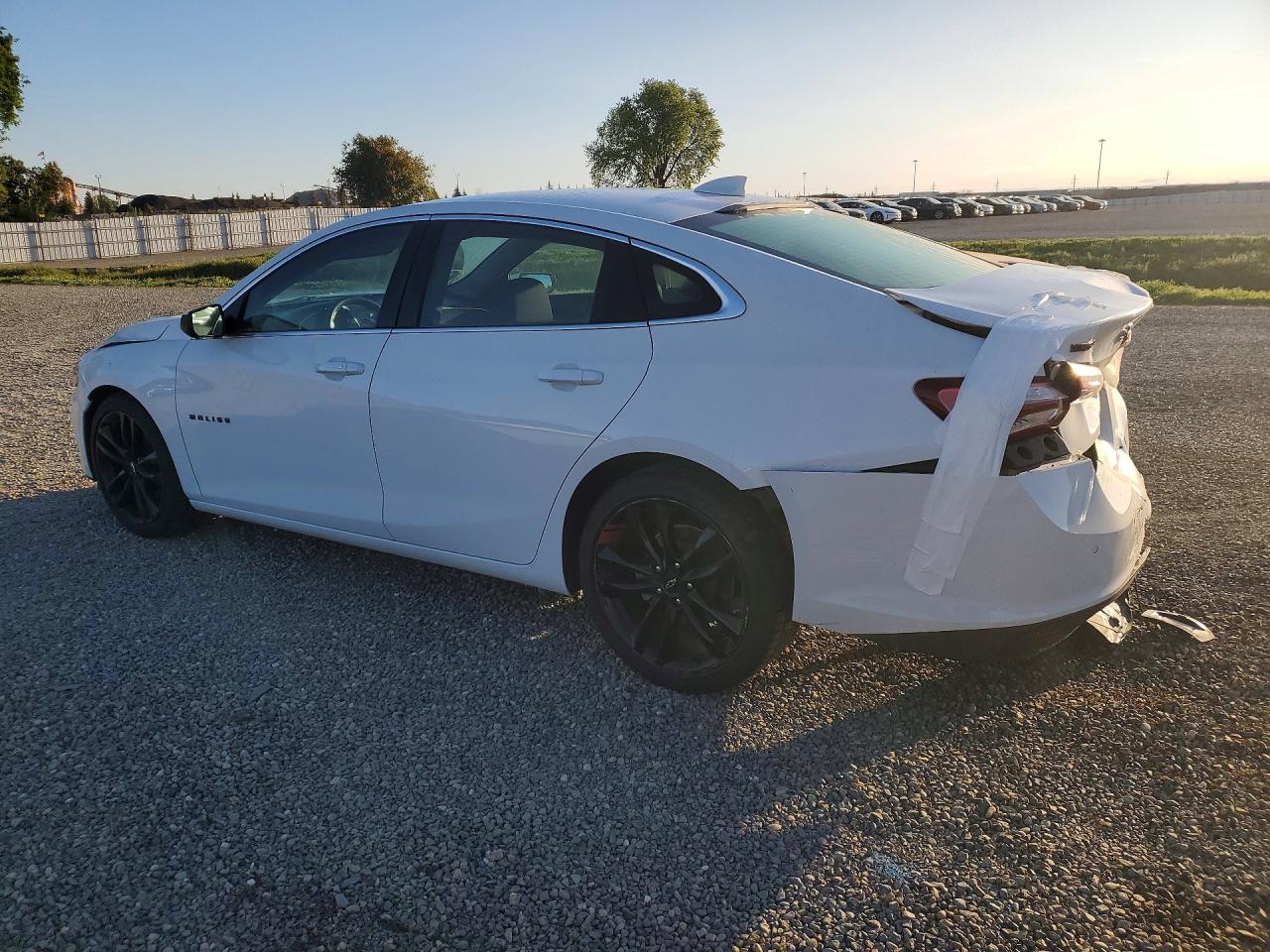 2020 CHEVROLET MALIBU LT photo 3