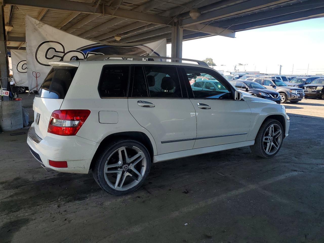2010 MERCEDES-BENZ GLK 350 photo 5
