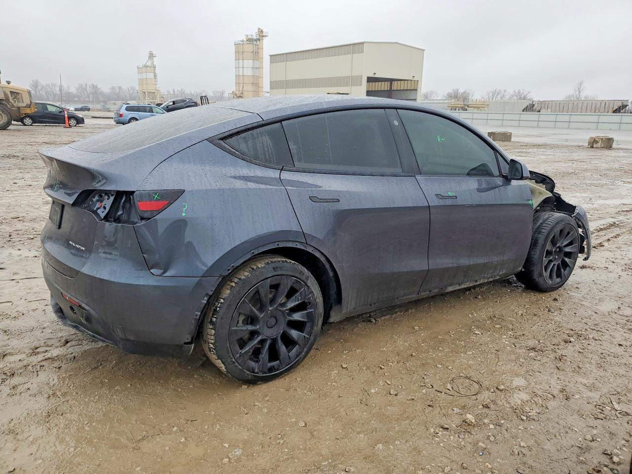 2021 TESLA MODEL Y photo 3