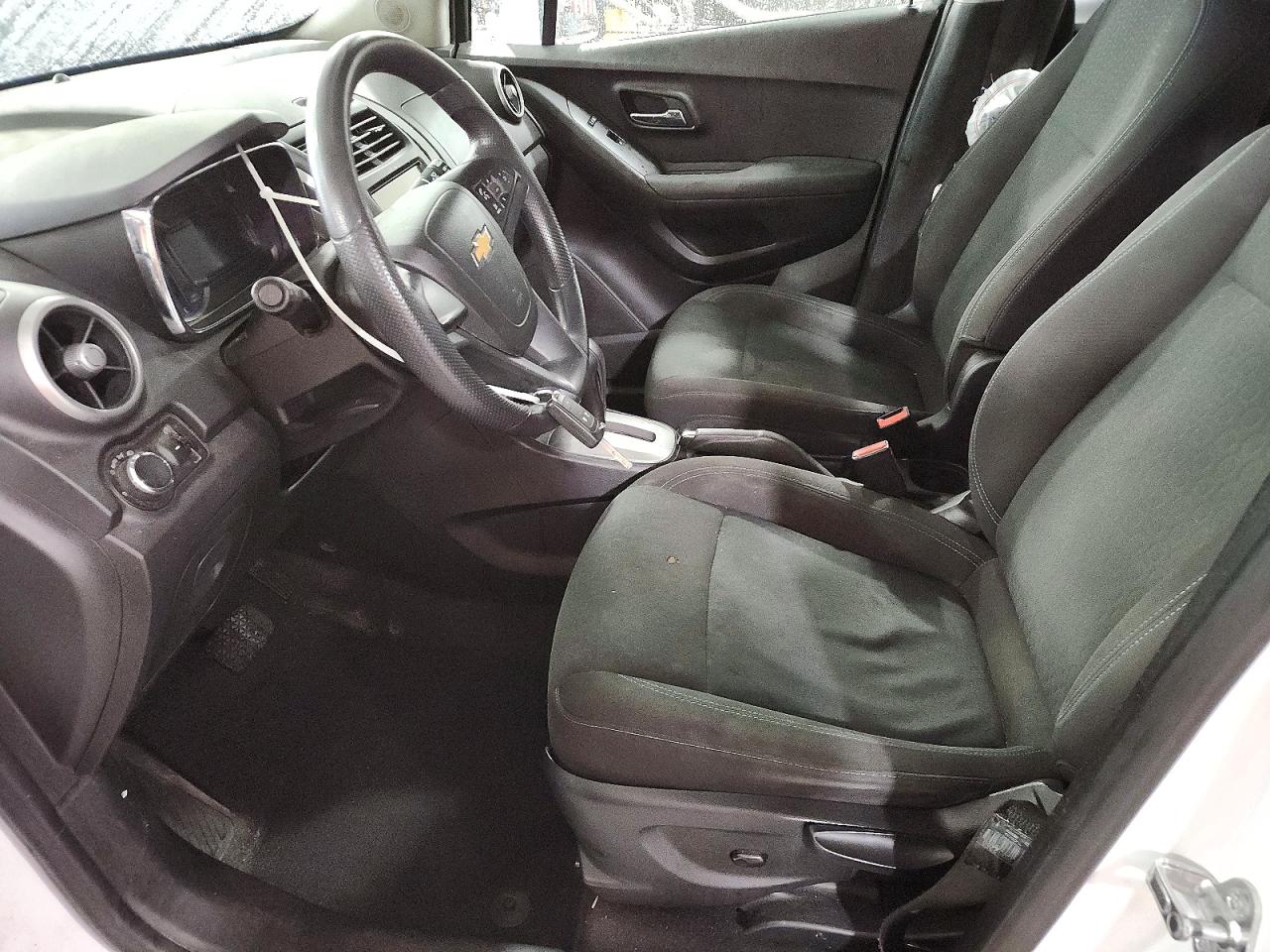 2015 CHEVROLET TRAX LS photo 7