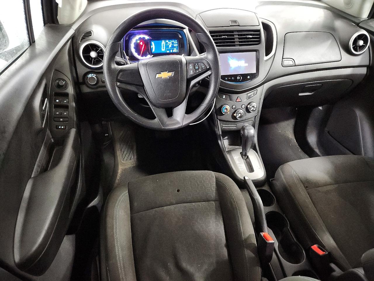 2015 CHEVROLET TRAX LS photo 8