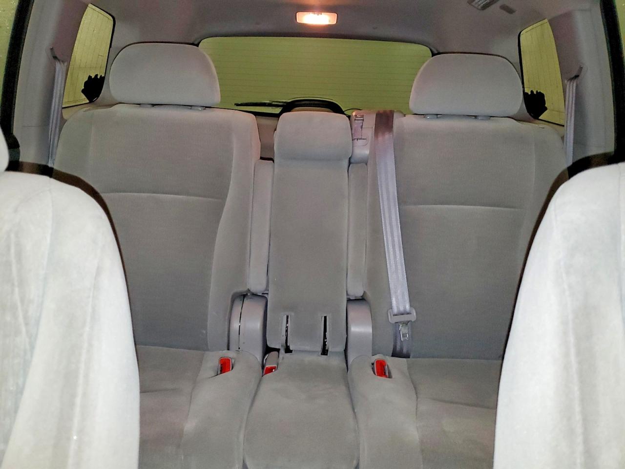 2011 TOYOTA HIGHLANDER BASE photo 19