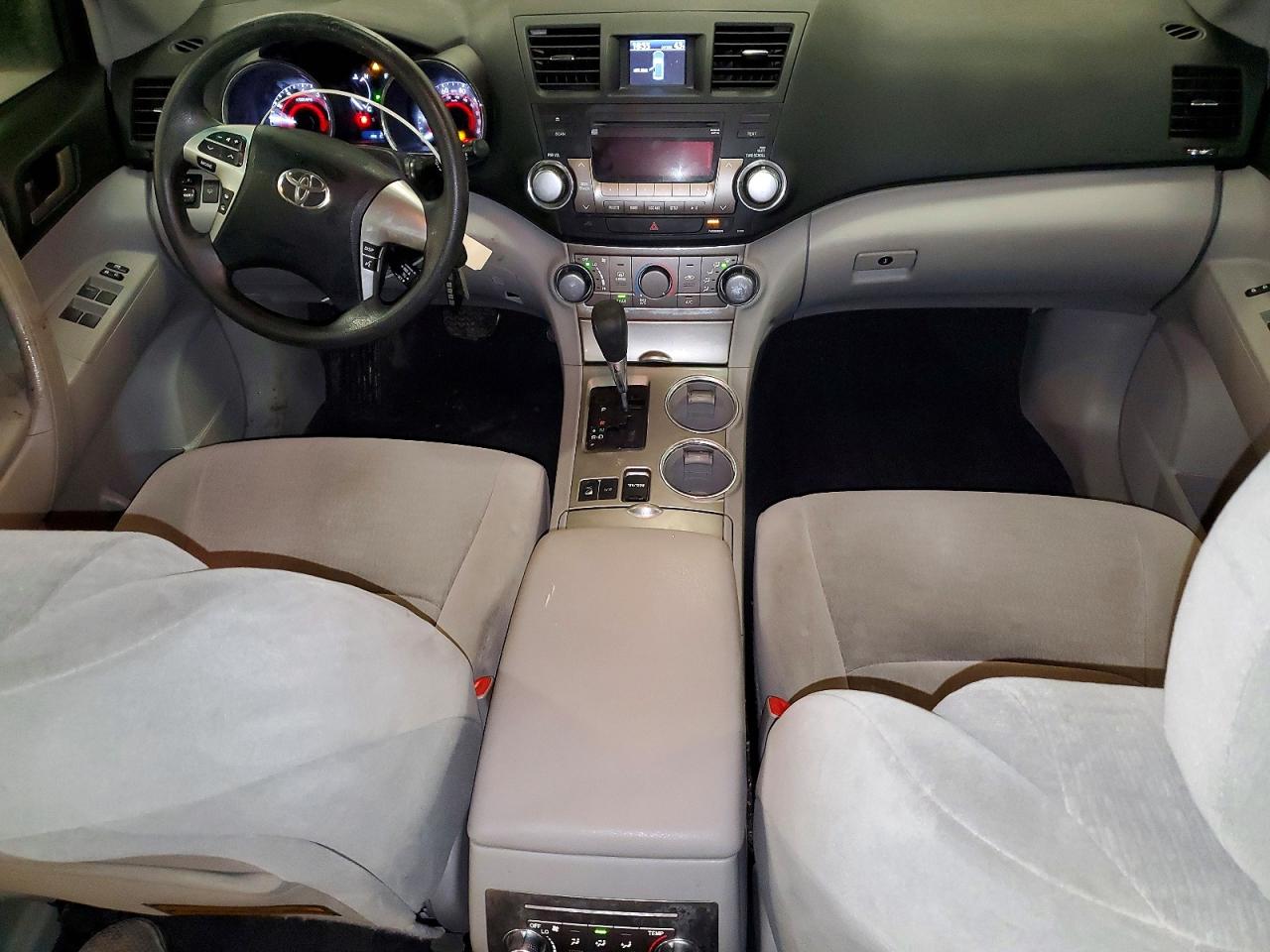 2011 TOYOTA HIGHLANDER BASE photo 15