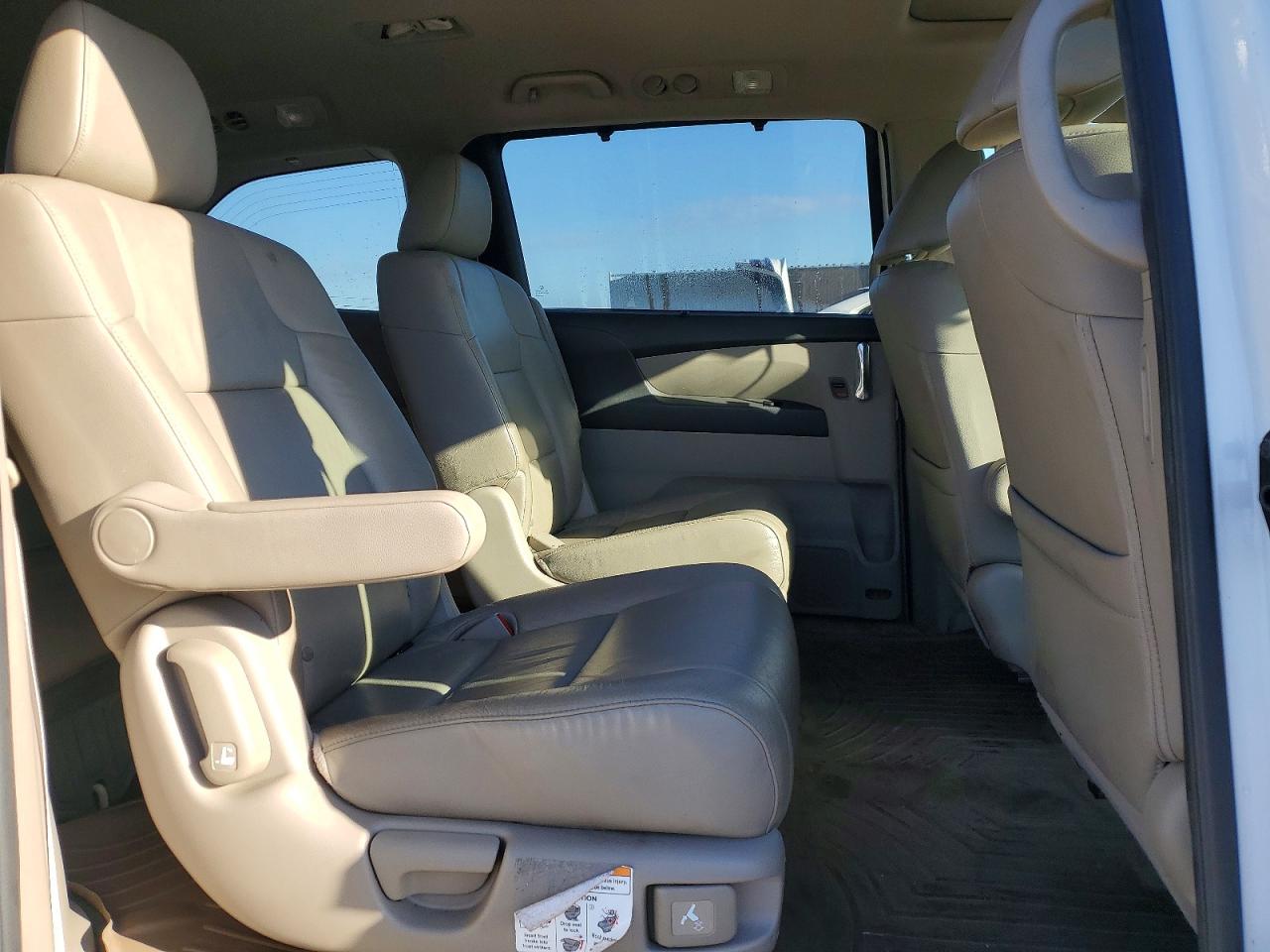 2014 HONDA ODYSSEY EXL photo 11
