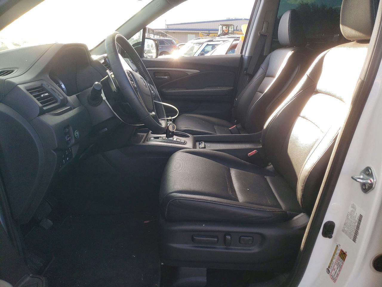 2022 HONDA RIDGELINE photo 19