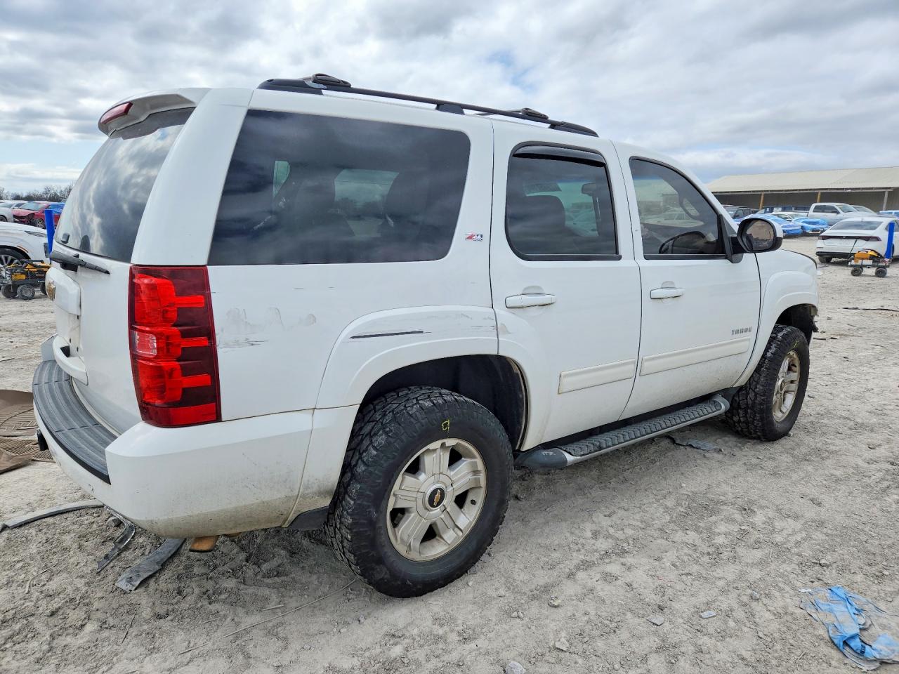 2013 CHEVROLET TAHOE K1500 LT photo 3