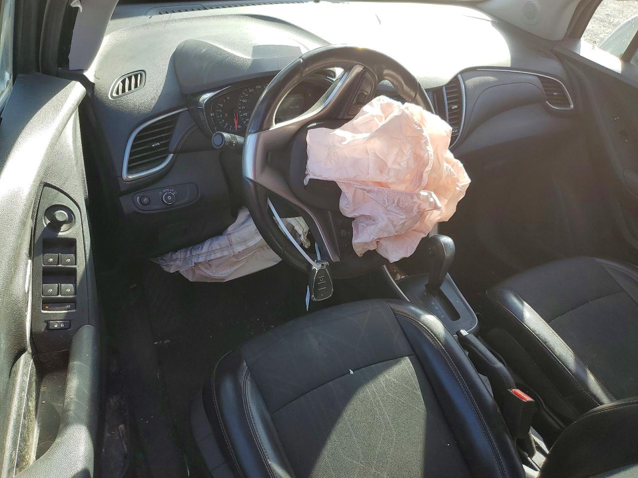 2019 CHEVROLET TRAX 1LT photo 8