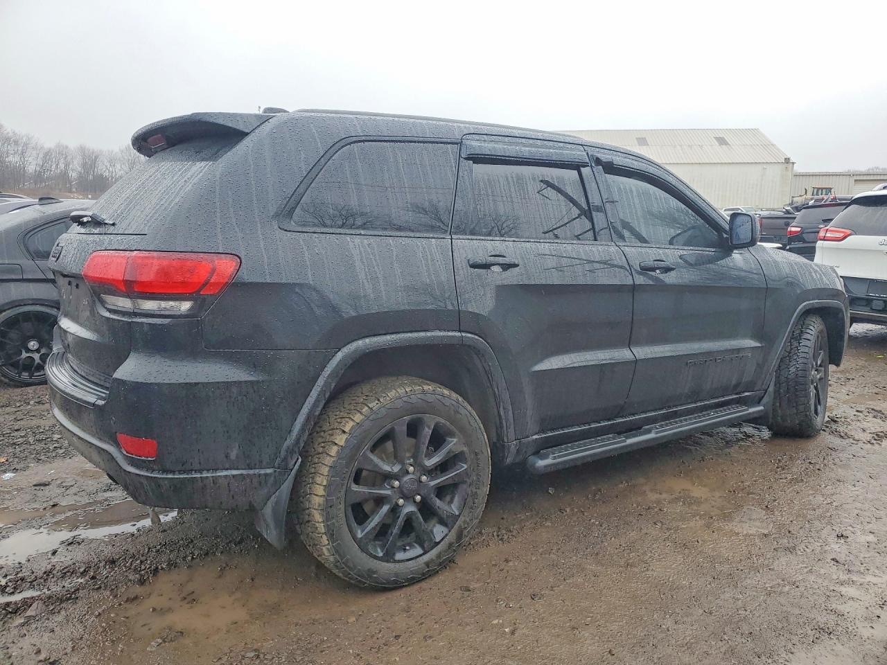 2019 JEEP GRAND CHEROKEE LAREDO photo 7