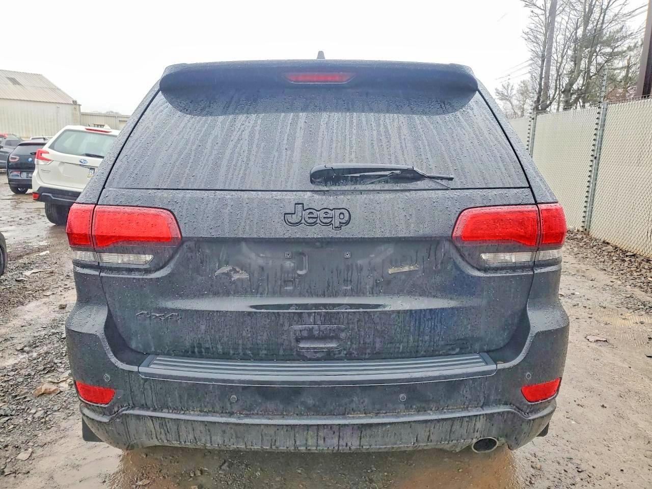 2019 JEEP GRAND CHEROKEE LAREDO photo 16