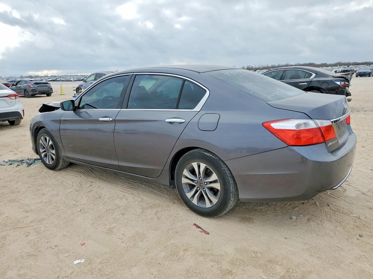 2013 HONDA ACCORD LX photo 3