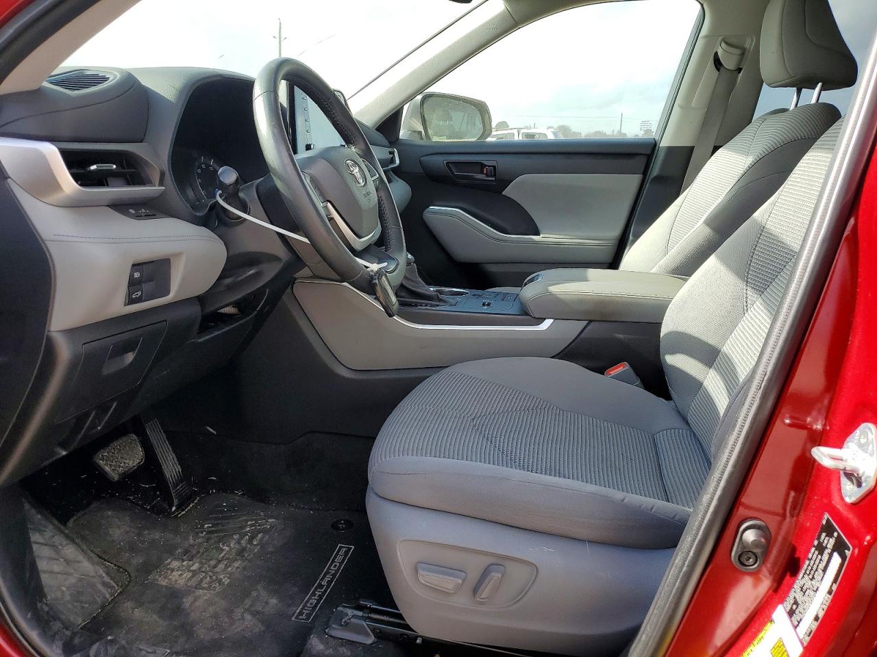 2022 TOYOTA HIGHLANDER HYBRID photo 13