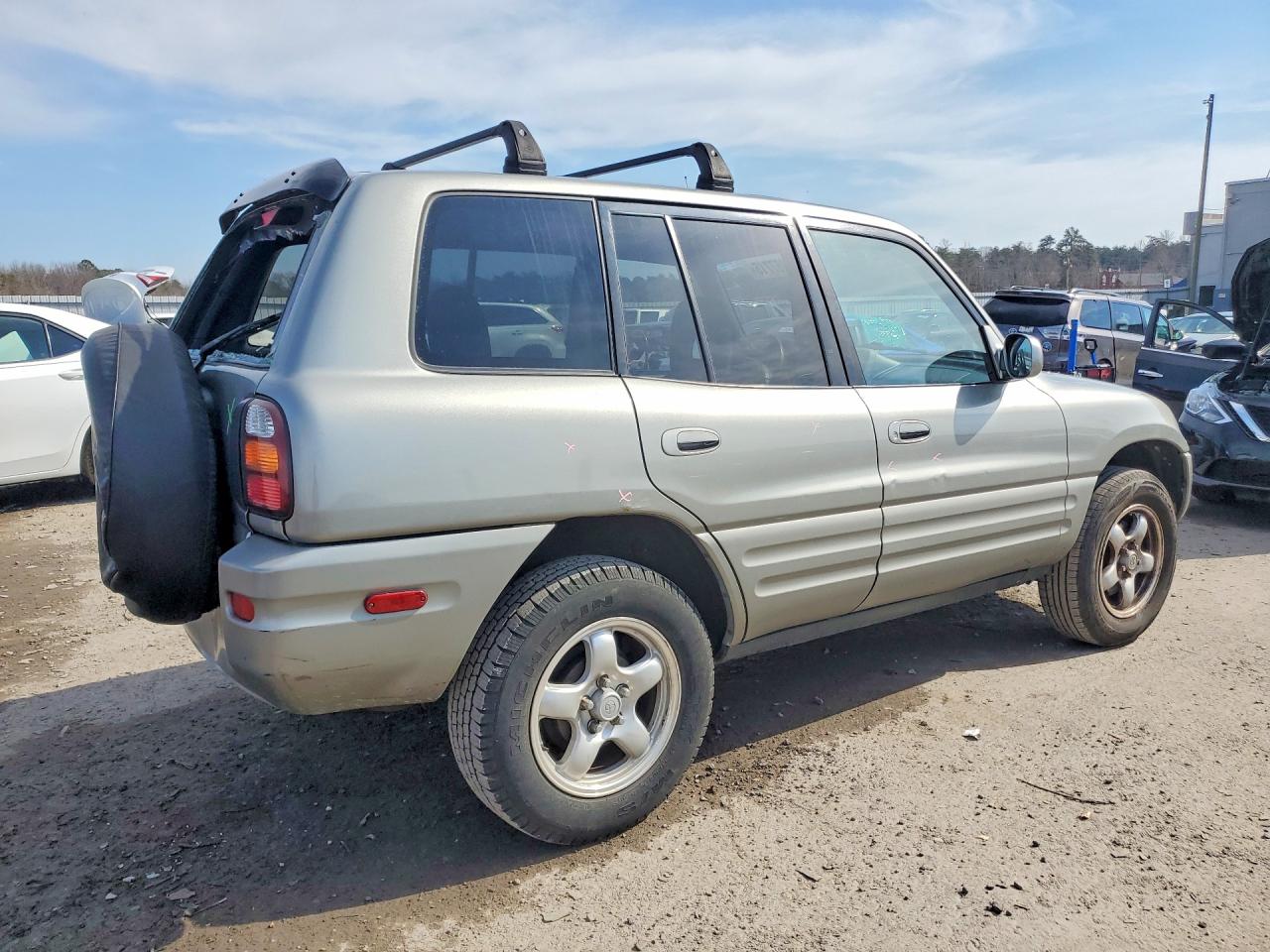 2000 TOYOTA RAV4 BASE photo 5
