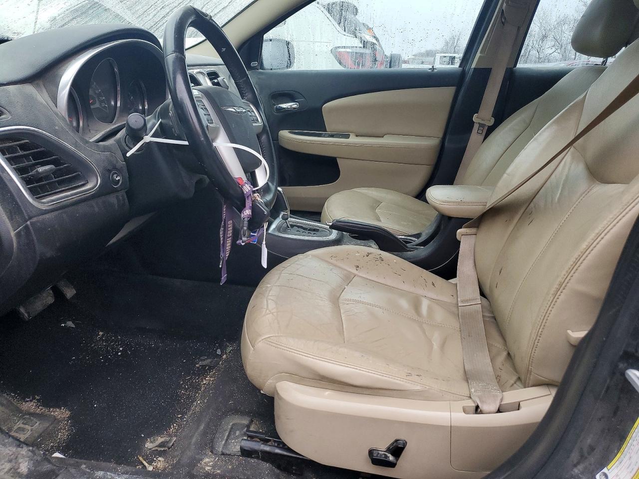 2013 CHRYSLER 200 LIMITED photo 19