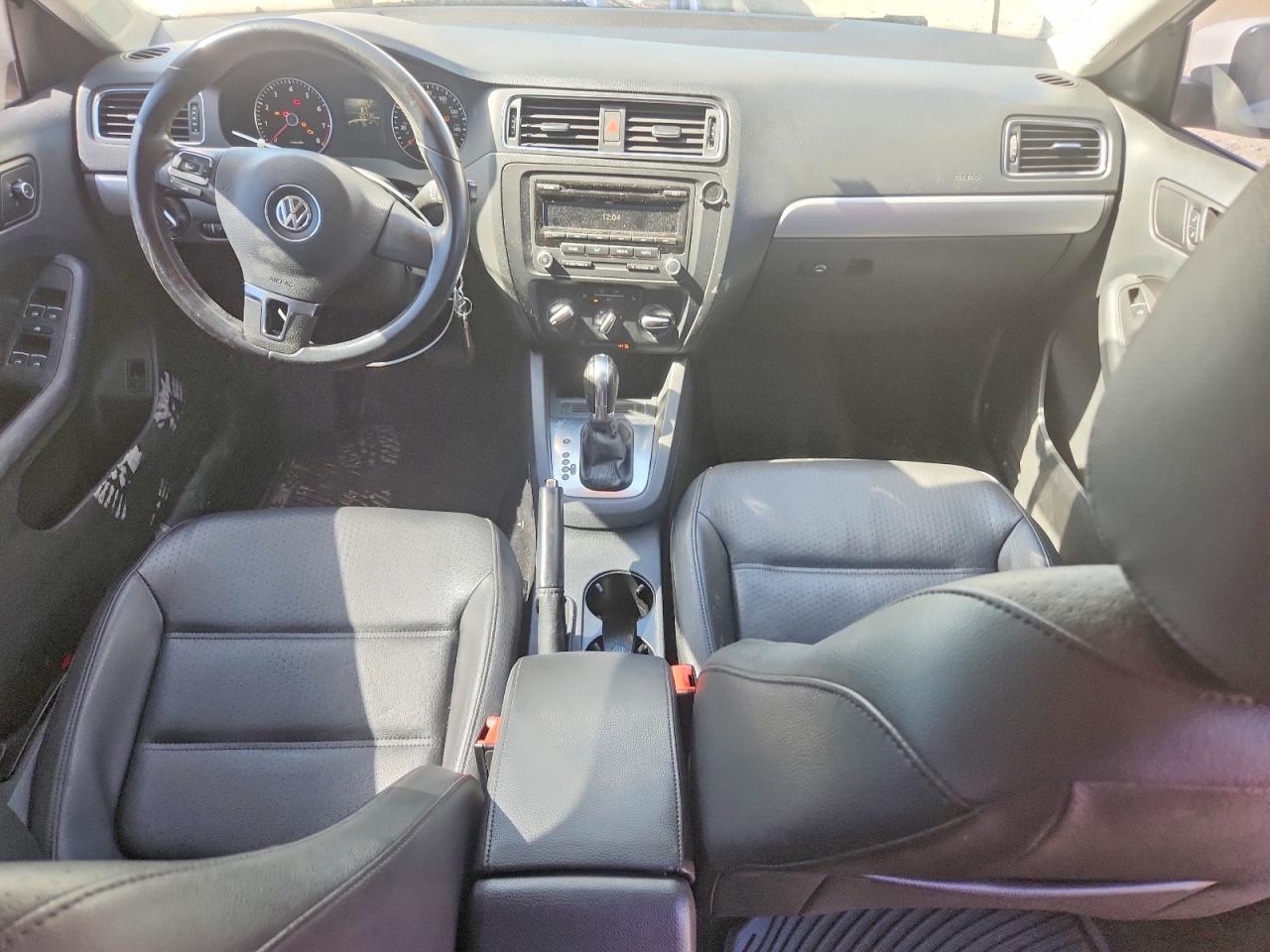 2014 VOLKSWAGEN JETTA SE photo 15
