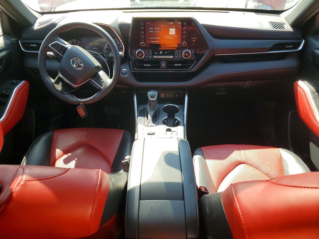 2022 TOYOTA HIGHLANDER XSE photo 8