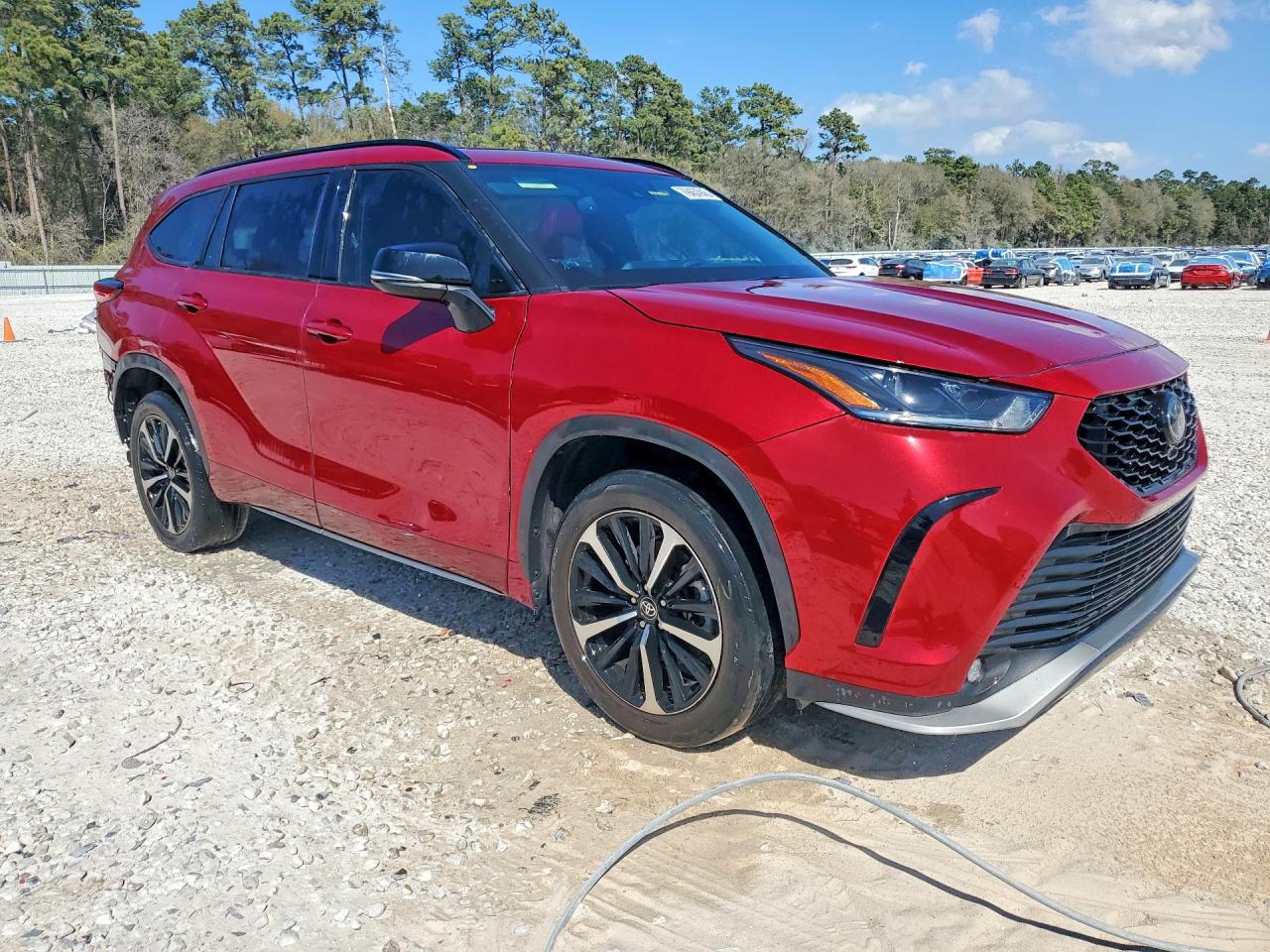 2022 TOYOTA HIGHLANDER XSE photo 4