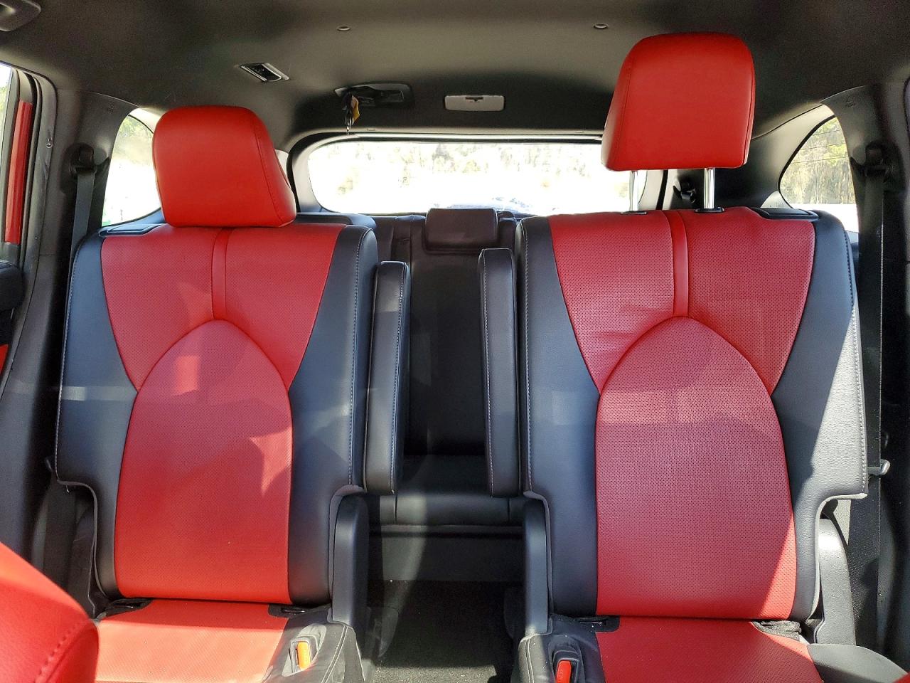 2022 TOYOTA HIGHLANDER XSE photo 10