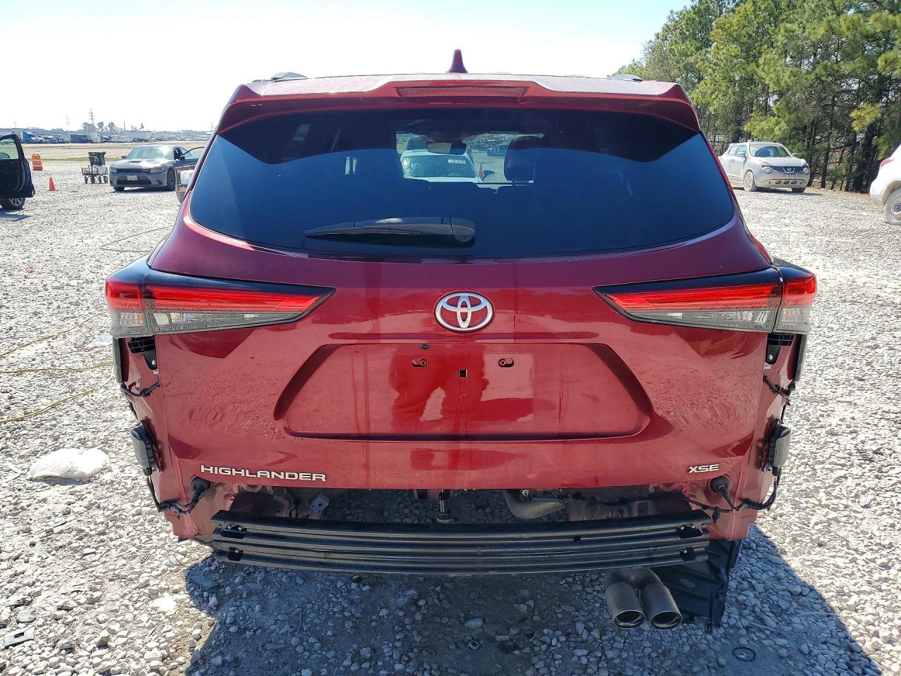 2022 TOYOTA HIGHLANDER XSE photo 6