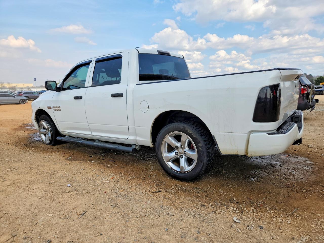 2013 RAM 1500 ST photo 2