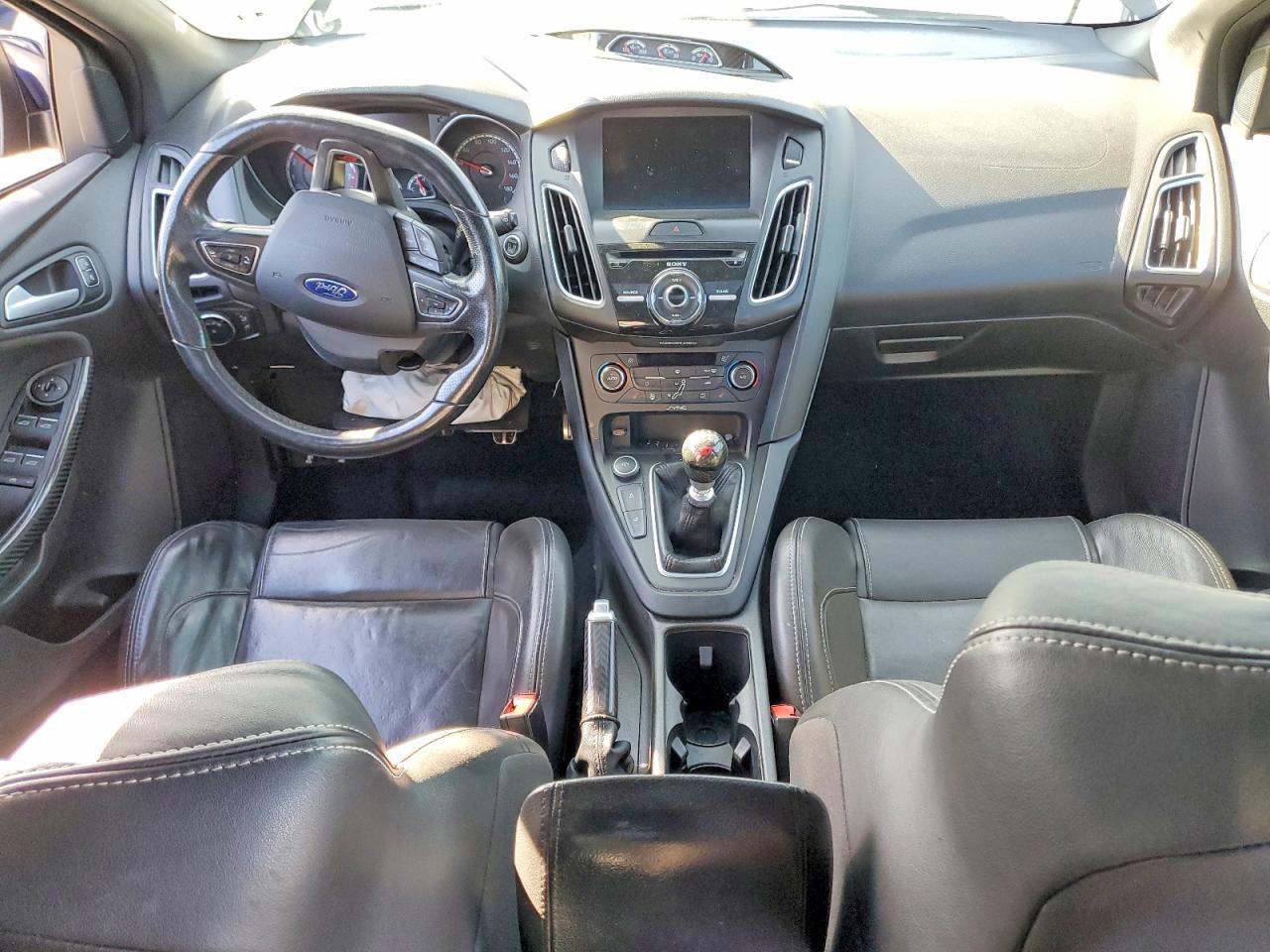 2017 FORD FOCUS ST photo 8
