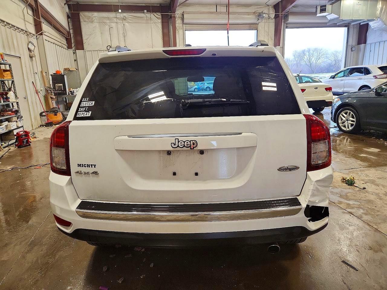 2017 JEEP COMPASS LATITUDE photo 16