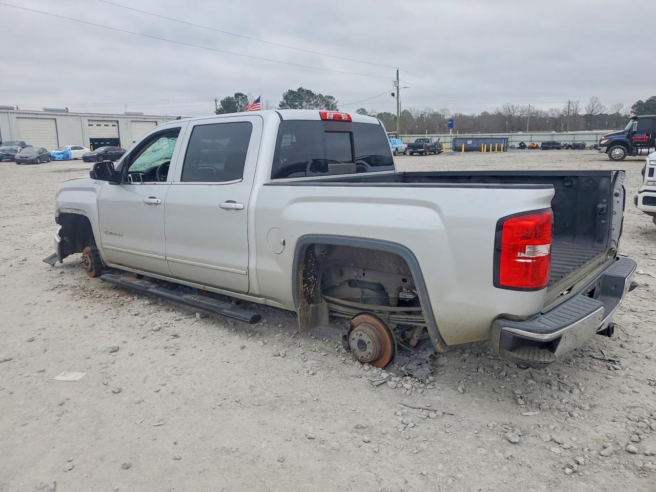 2015 GMC SIERRA K1500 SLE photo 3