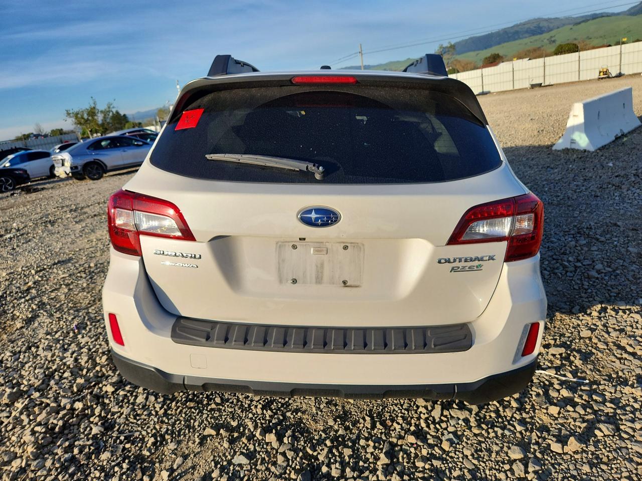 2015 SUBARU OUTBACK 2.5I PREMIUM photo 6