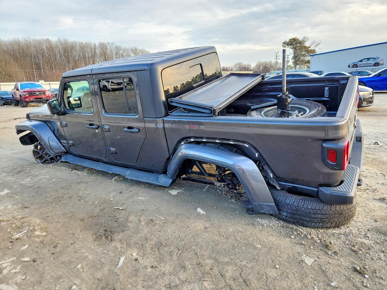 2021 JEEP GLADIATOR OVERLAND photo 2