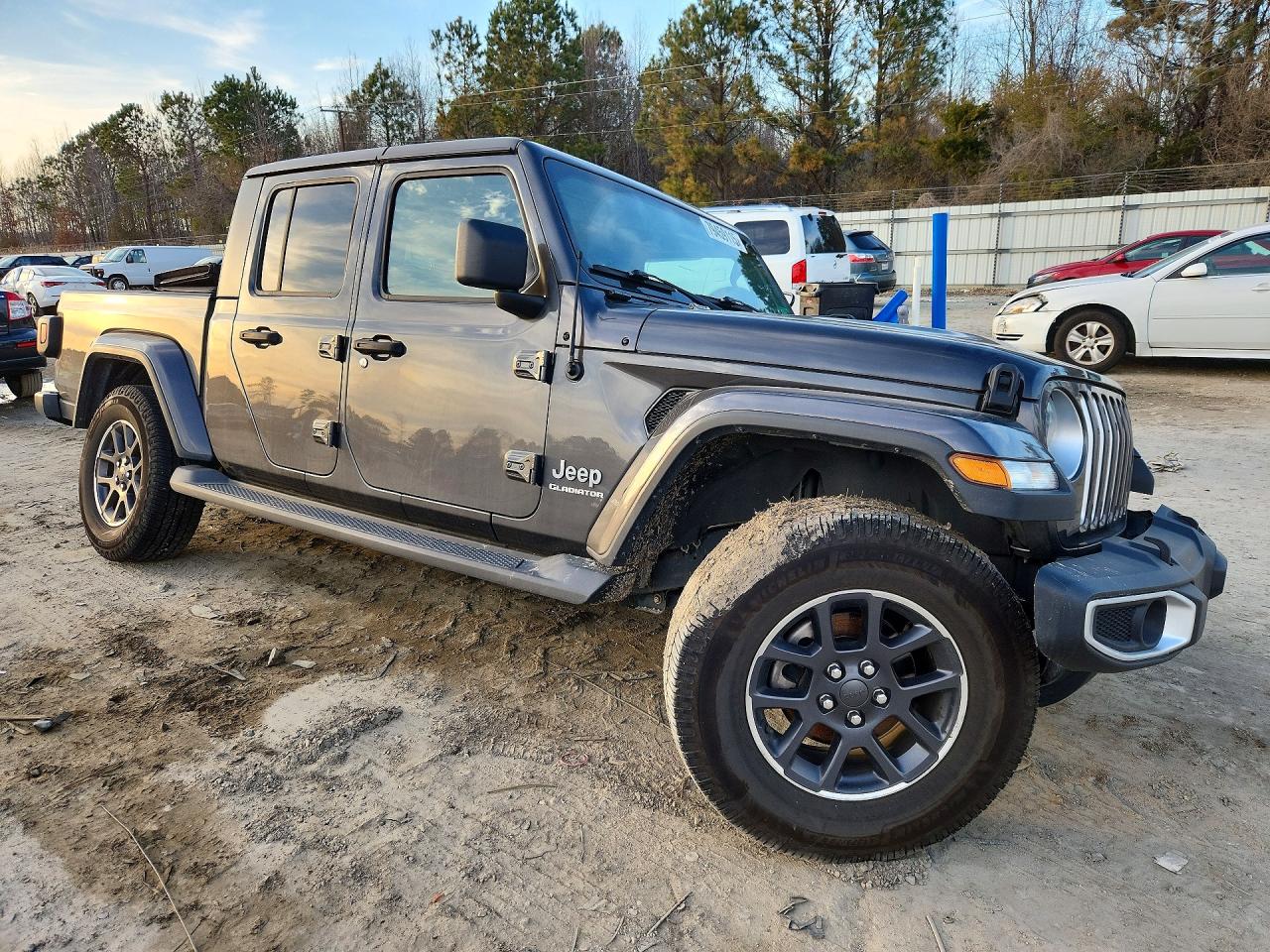 2021 JEEP GLADIATOR OVERLAND photo 4