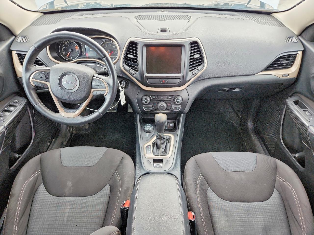 2016 JEEP CHEROKEE LATITUDE photo 22