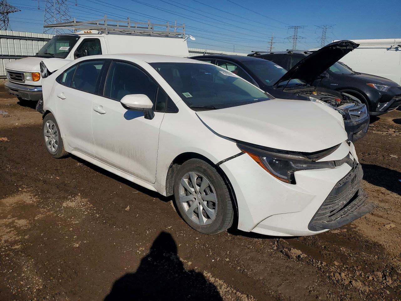 2024 TOYOTA COROLLA LE photo 4