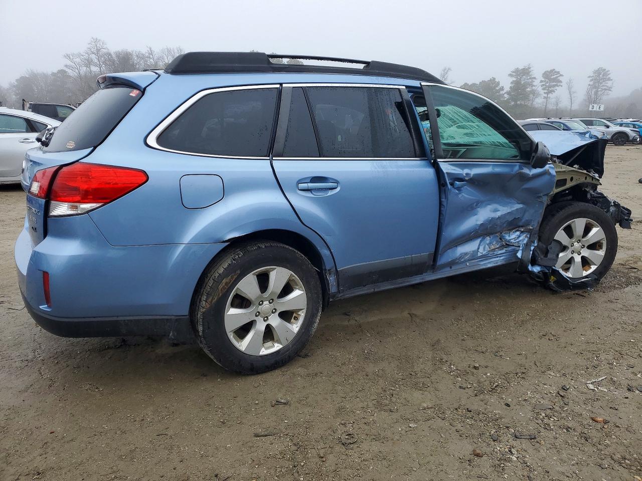 2011 SUBARU OUTBACK 2.5I PREMIUM photo 3