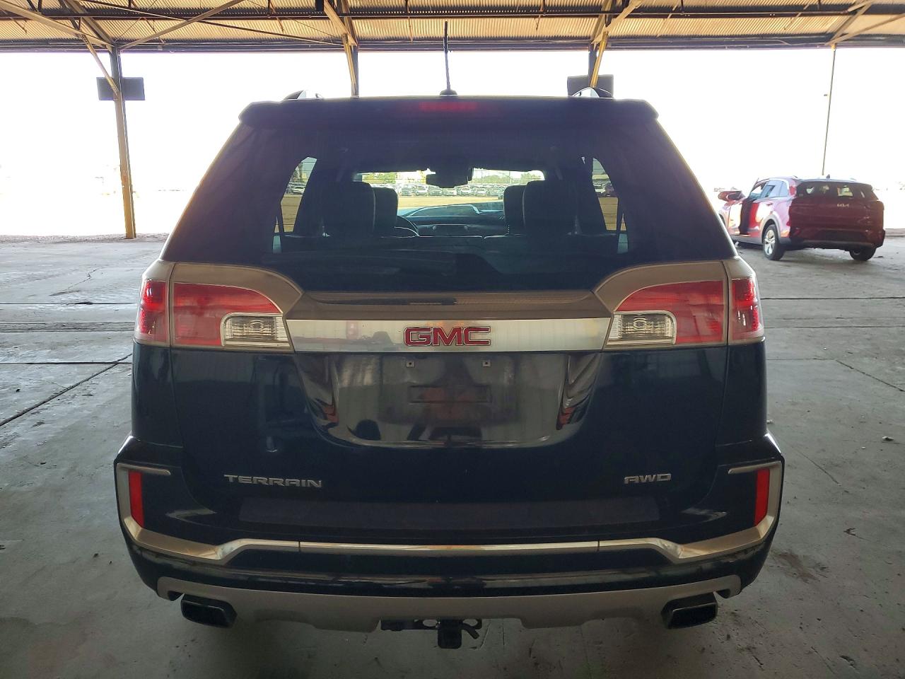2017 GMC TERRAIN DENALI photo 16