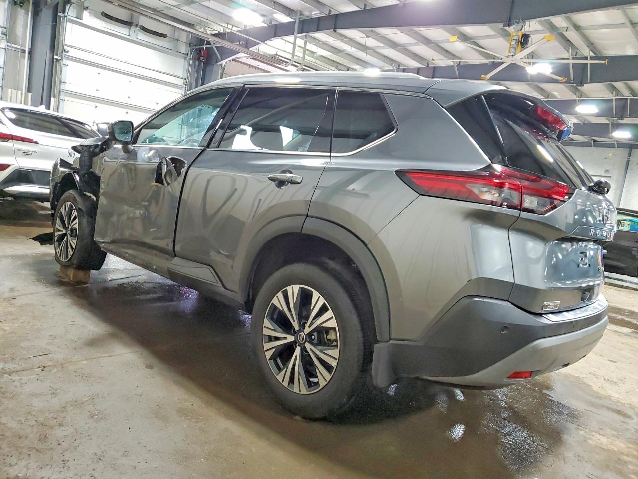 2021 NISSAN ROGUE SV photo 3
