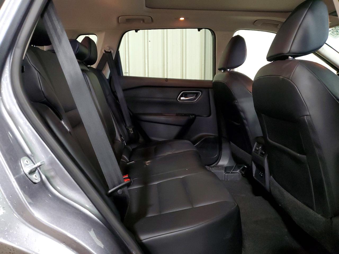 2021 NISSAN ROGUE SV photo 21