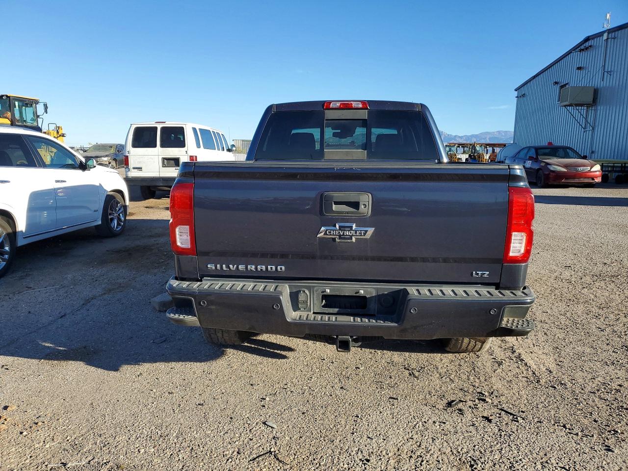 2018 CHEVROLET SILVERADO K1500 LTZ photo 6